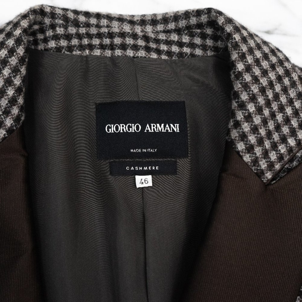 Giorgio Armani Shepherd’s Check Cashmere Blazer Size IT46 (US 10)